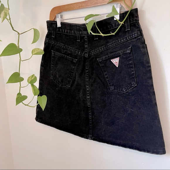 Vintage Guess Jean Skirt - Picture 5 of 10